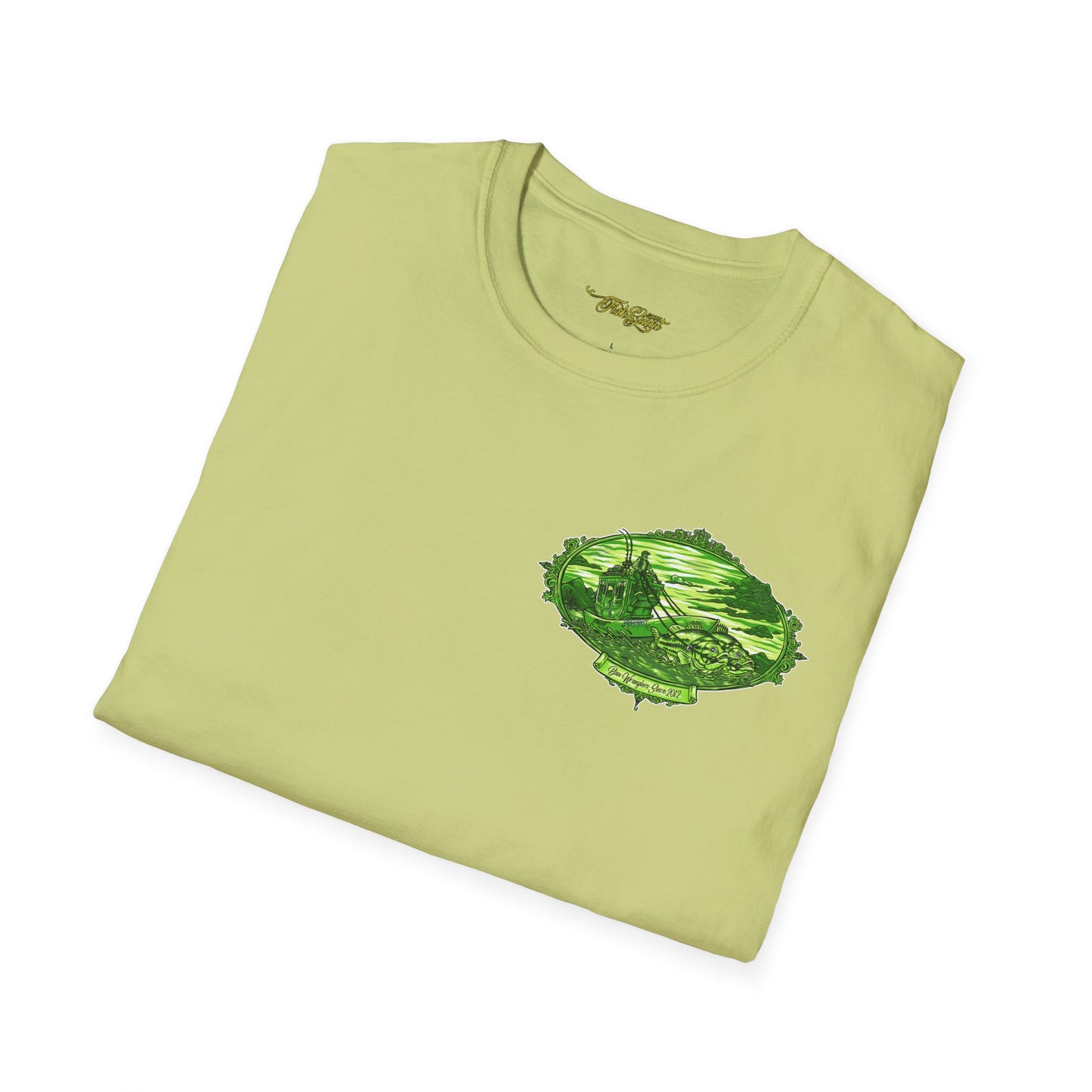 FISHGIANT | MENS TEE | BASS WRANGLER VERDE | SIZES SMALL - 5XL